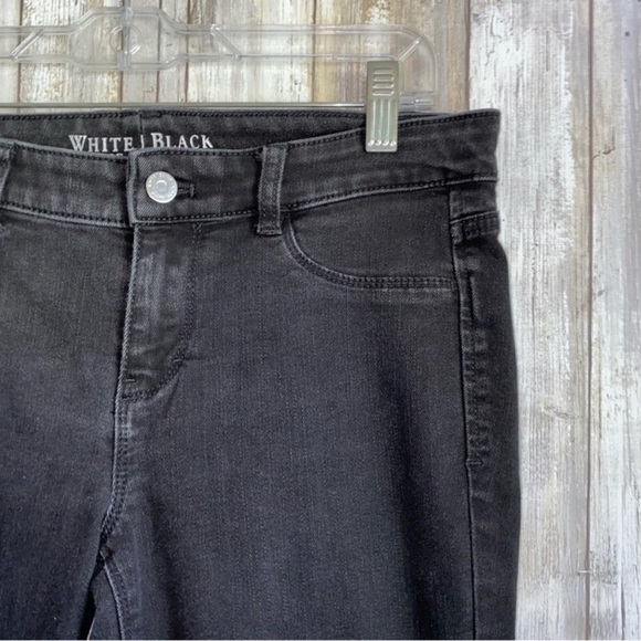 White House Black Market Black Skinny Jeans - Picture 3 of 5